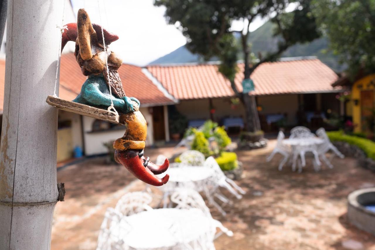 Hostal Jardin Escondido Vilcabamba Kültér fotó