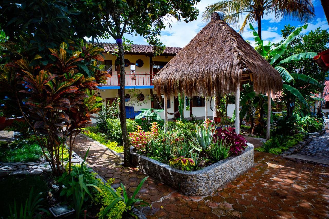 Hostal Jardin Escondido Vilcabamba Kültér fotó