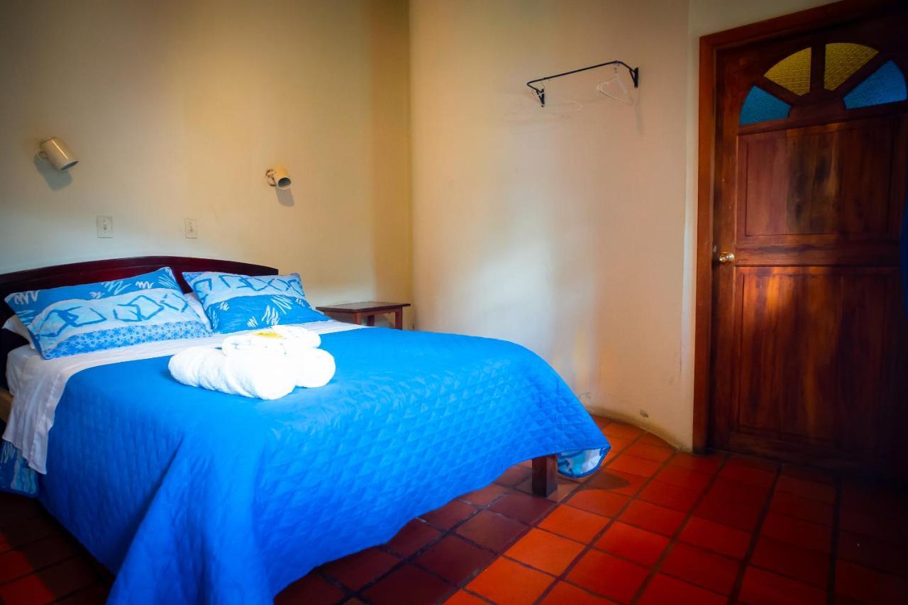Hostal Jardin Escondido Vilcabamba Kültér fotó